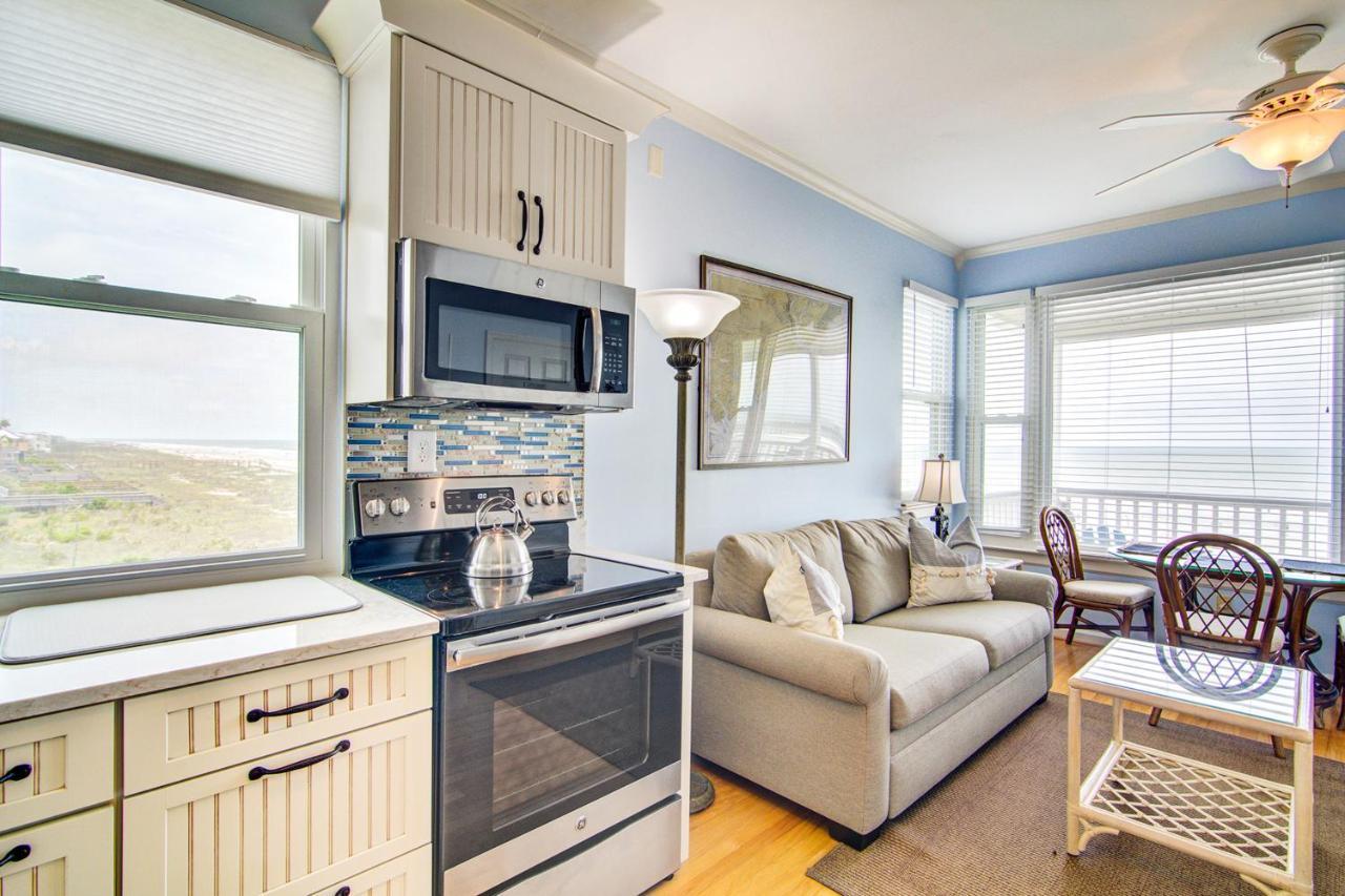 Folly Beach Suites Room photo