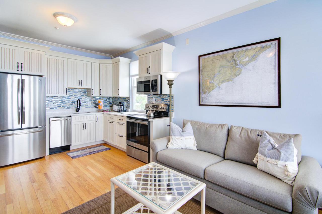 Folly Beach Suites Room photo