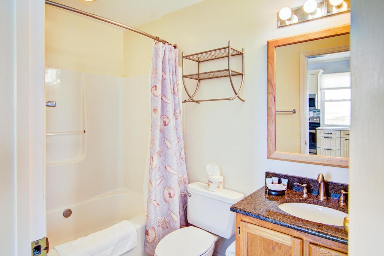 Folly Beach Suites Room photo